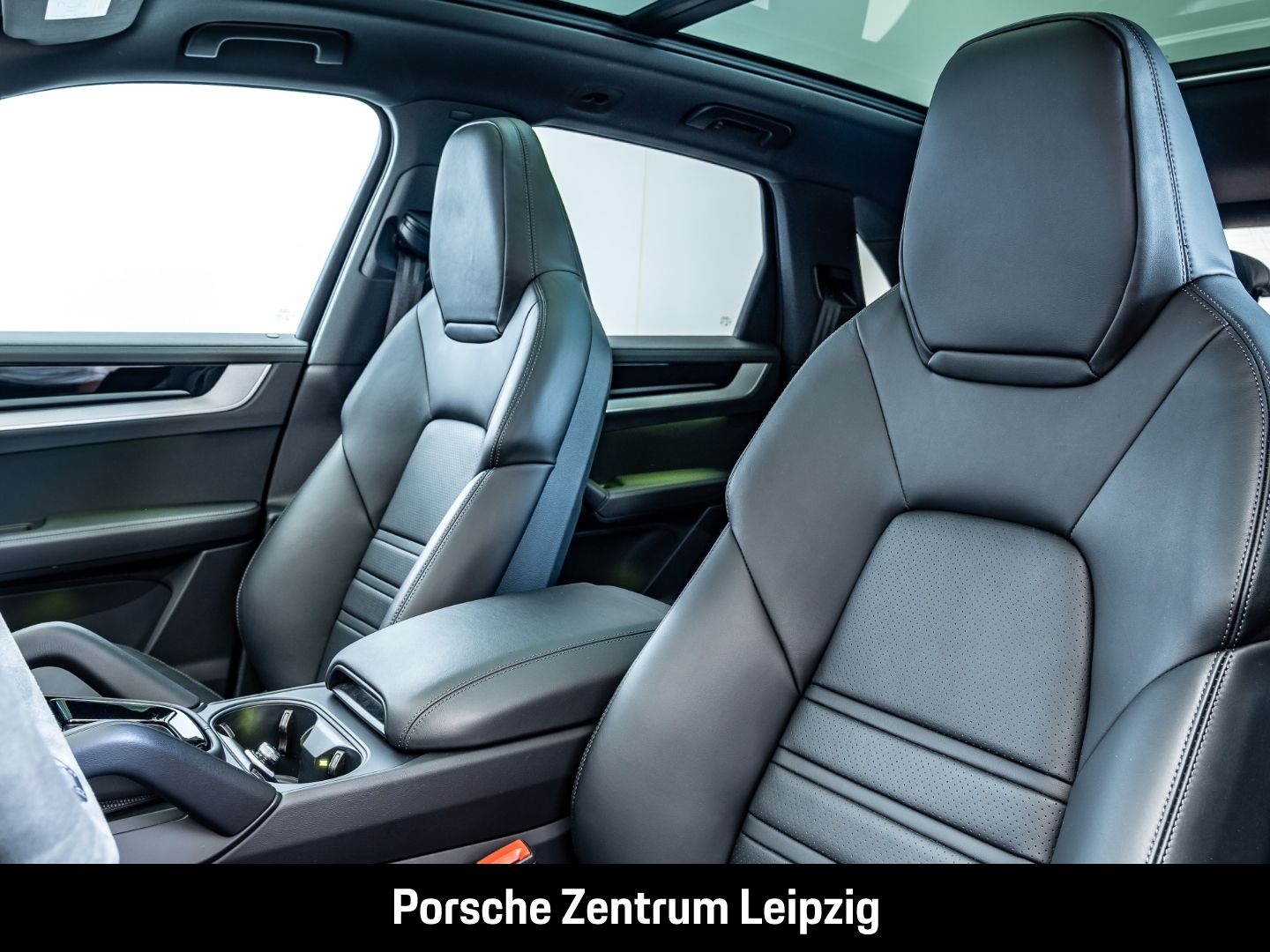 Porsche Cayenne S E-Hybrid HD-Matrix el.AHK HeadUp InnoD