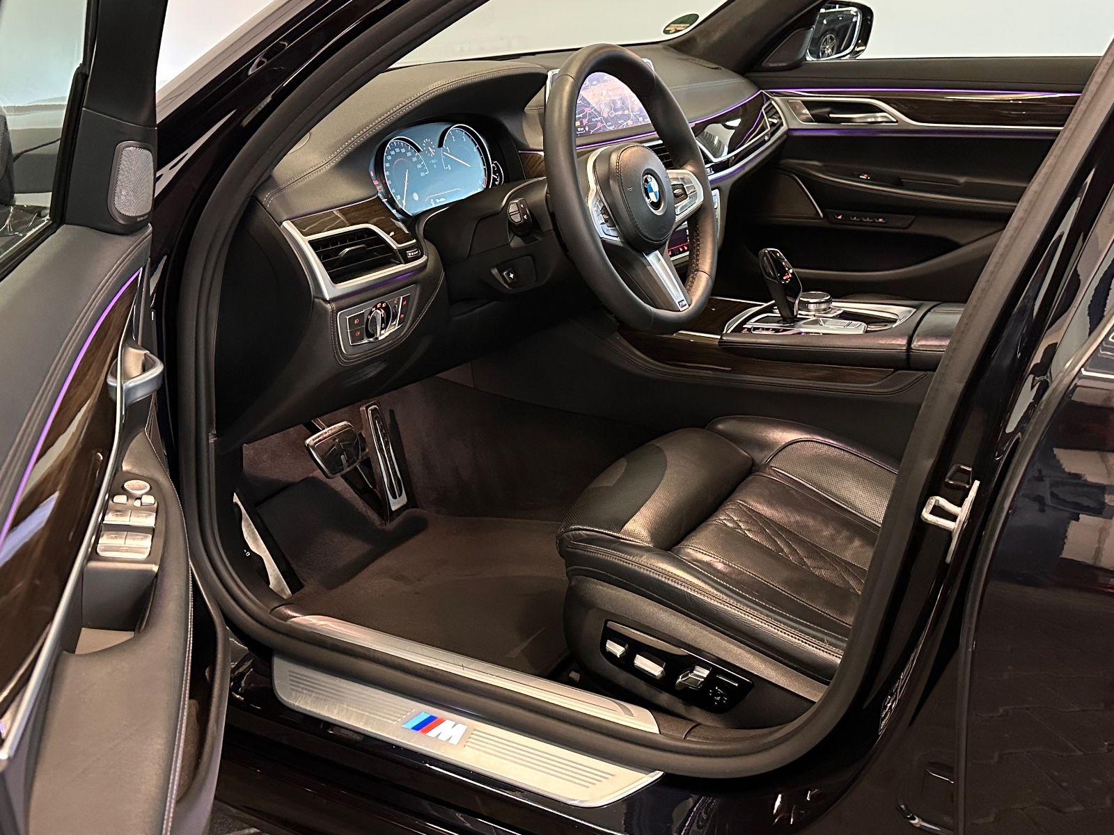 BMW 730d xDrive M-Sport *Soft-Close*Harman*Massage*
