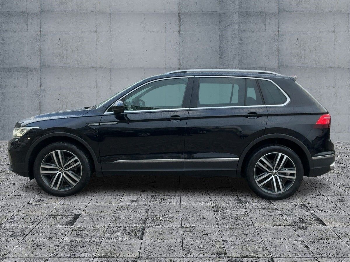 Volkswagen Tiguan 2.0 TDI 4M ELEGANCE MATRIX+NAVI+AHK+PANO