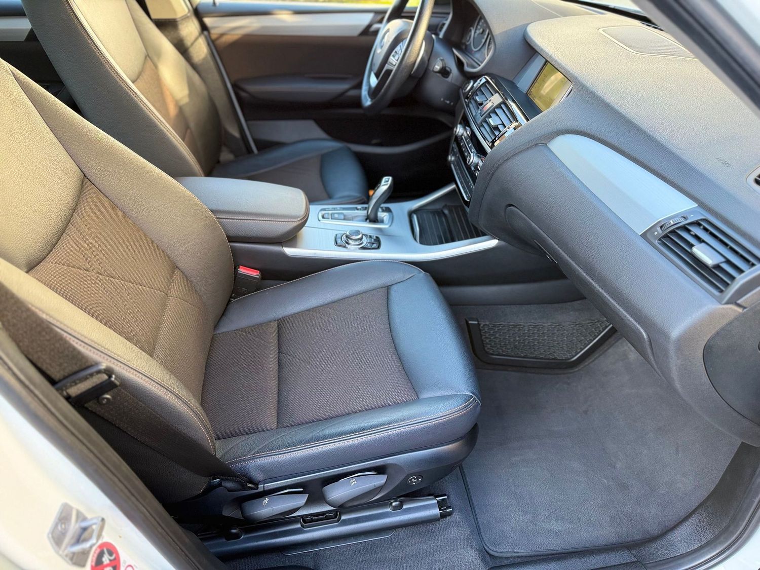 BMW X3 xDrive 20 i xLine LUXUS*BUSINESS*1.HAND*SCHEC