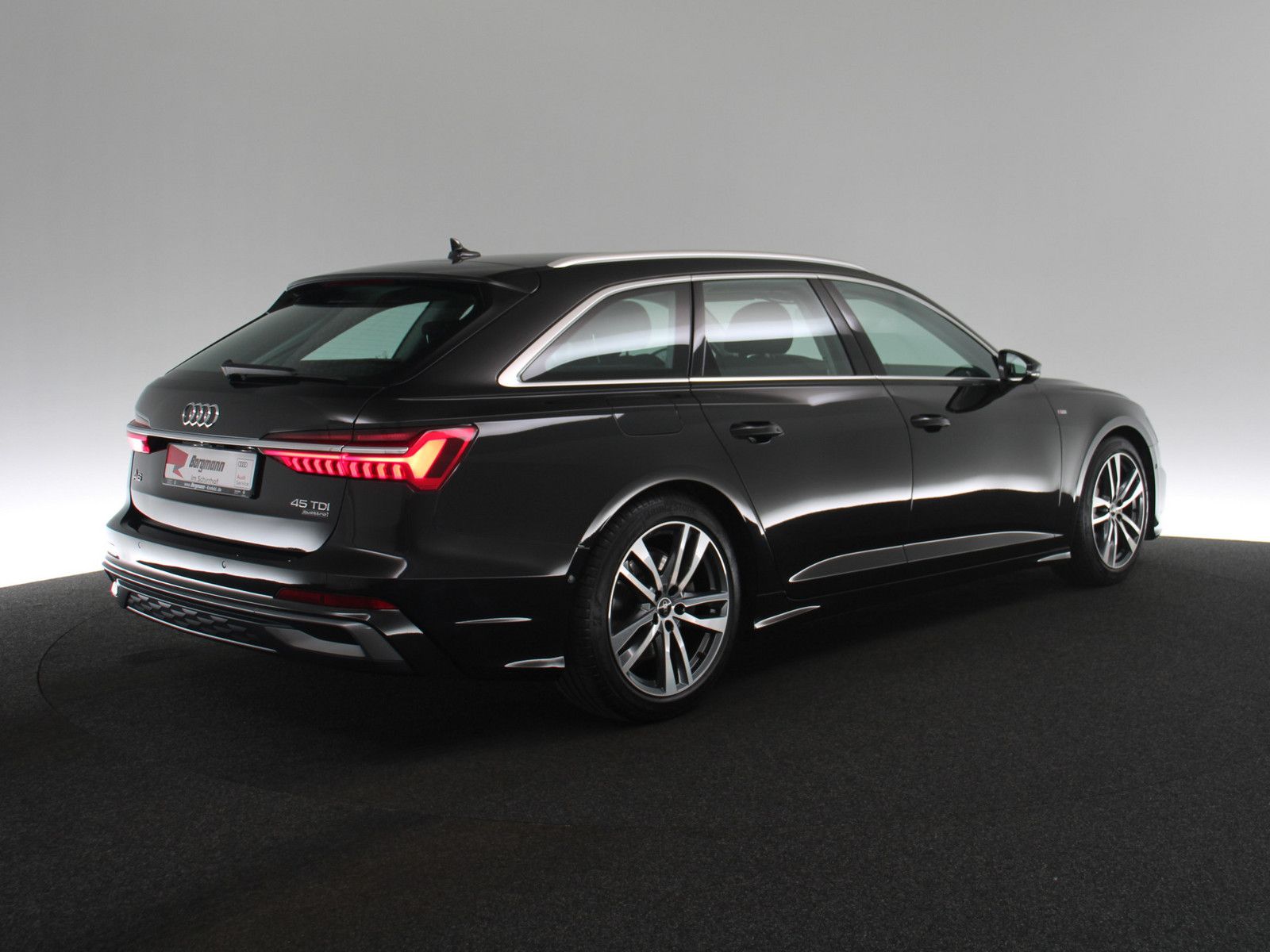 Audi A6 Avant 45 TDI quattro S line AHK MATRIX-LED