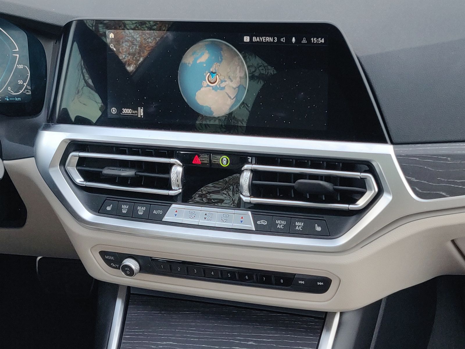 BMW 330e Touring M SPORTPAKET - Samsaru's Car Outlet