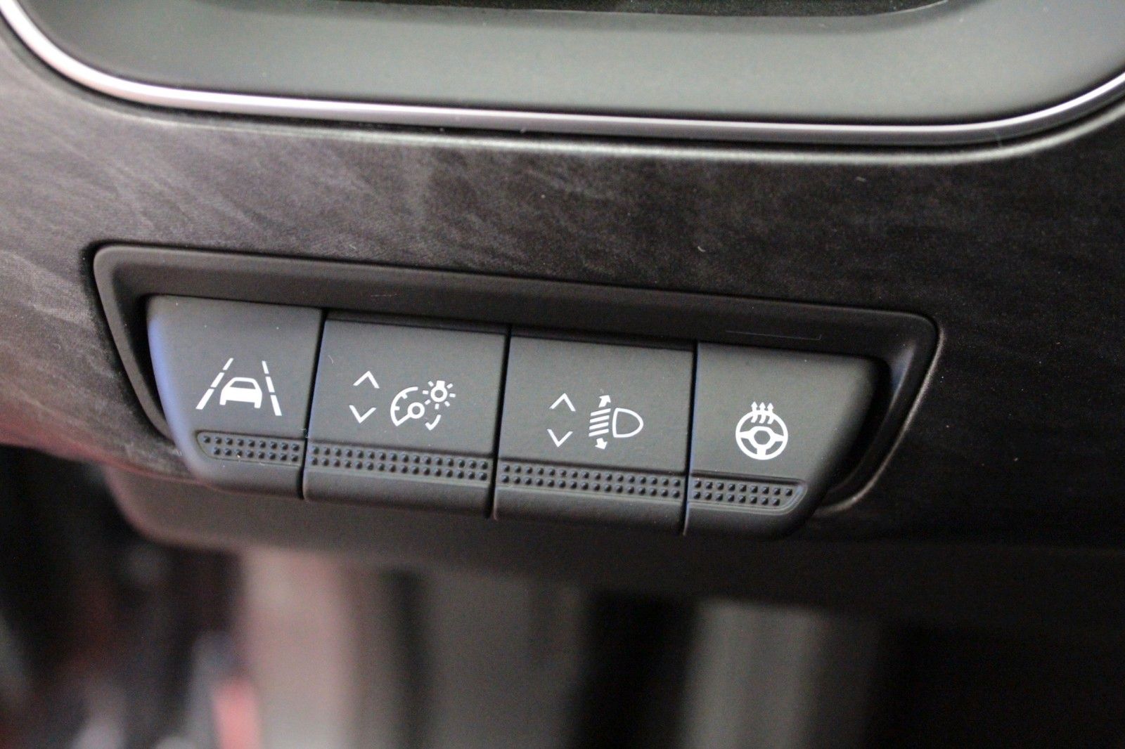 Renault Arkana Mild Hybrid - Samsaru's Car Outlet