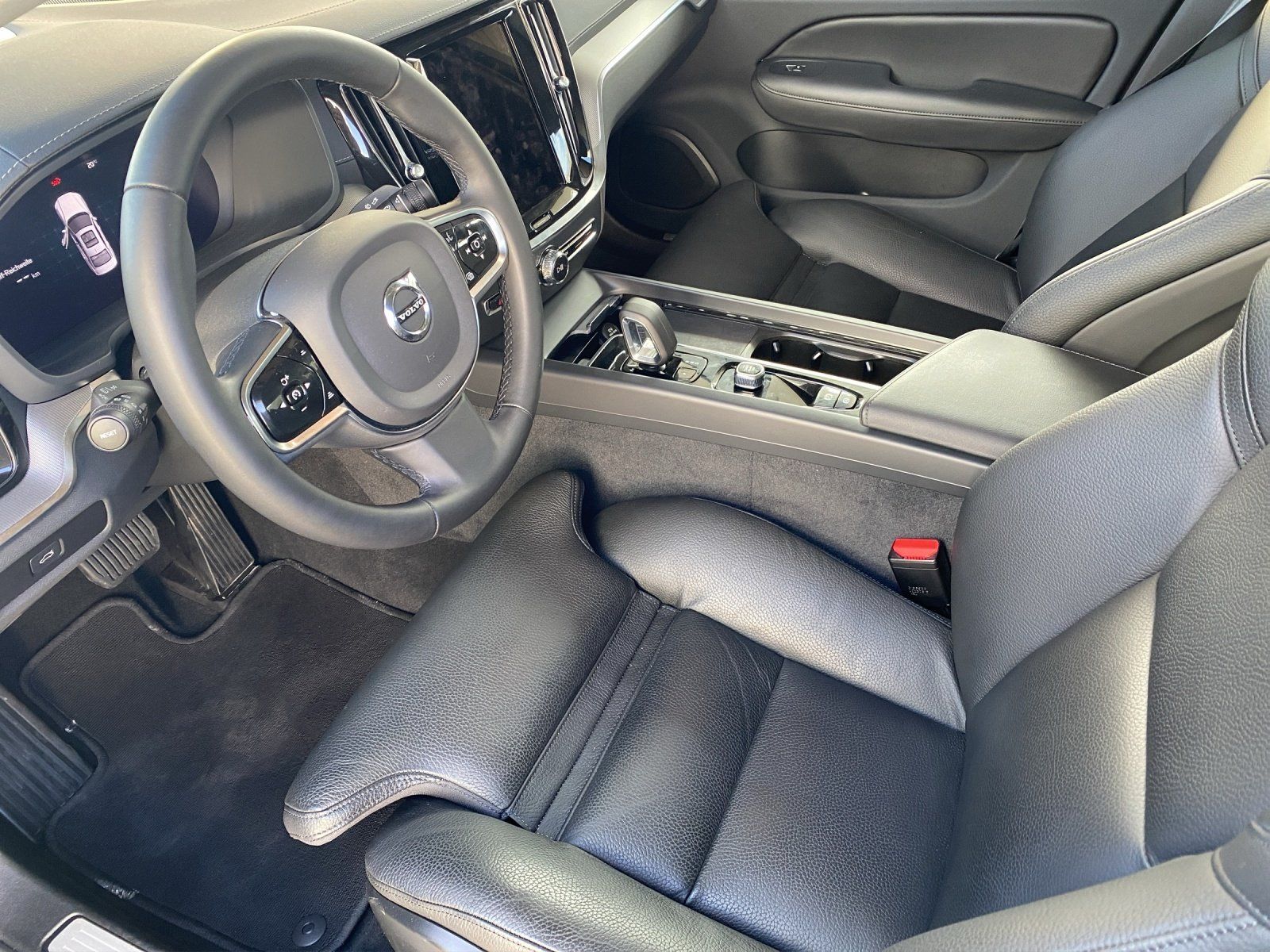 Volvo S60 B5 Ultimate Dark FLA*ACC*HUD*4xSHZ*STH*LM