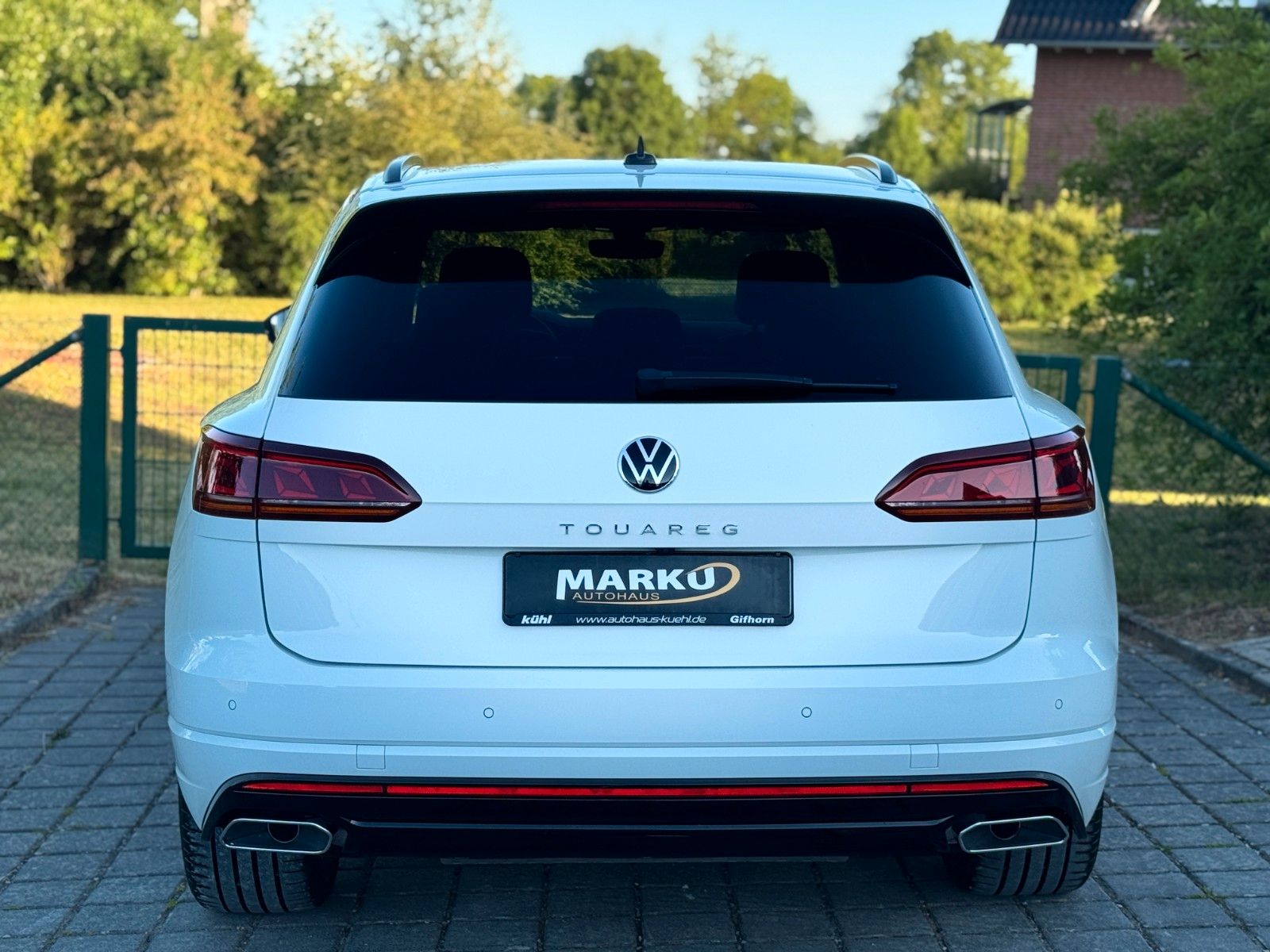 Volkswagen Touareg R-Line 4Motion - Samsaru's Car Outlet