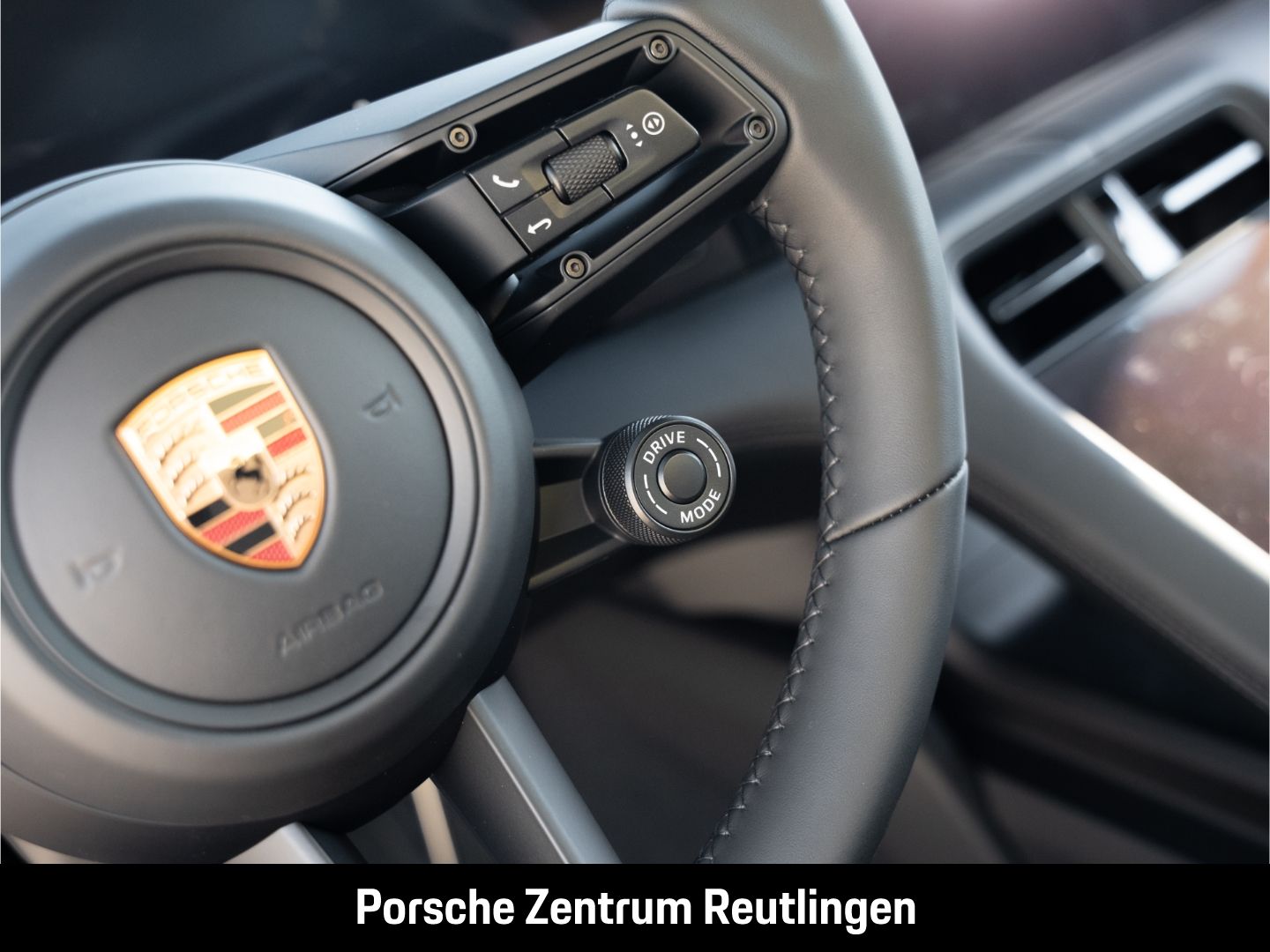 Porsche Taycan 4S Cross Turismo HA-Lenkung Active-Ride