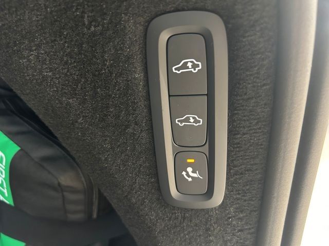 Volvo XC90 Plus Dark T8 PHEV AWD 7-Sitzer Luft-FW 360°
