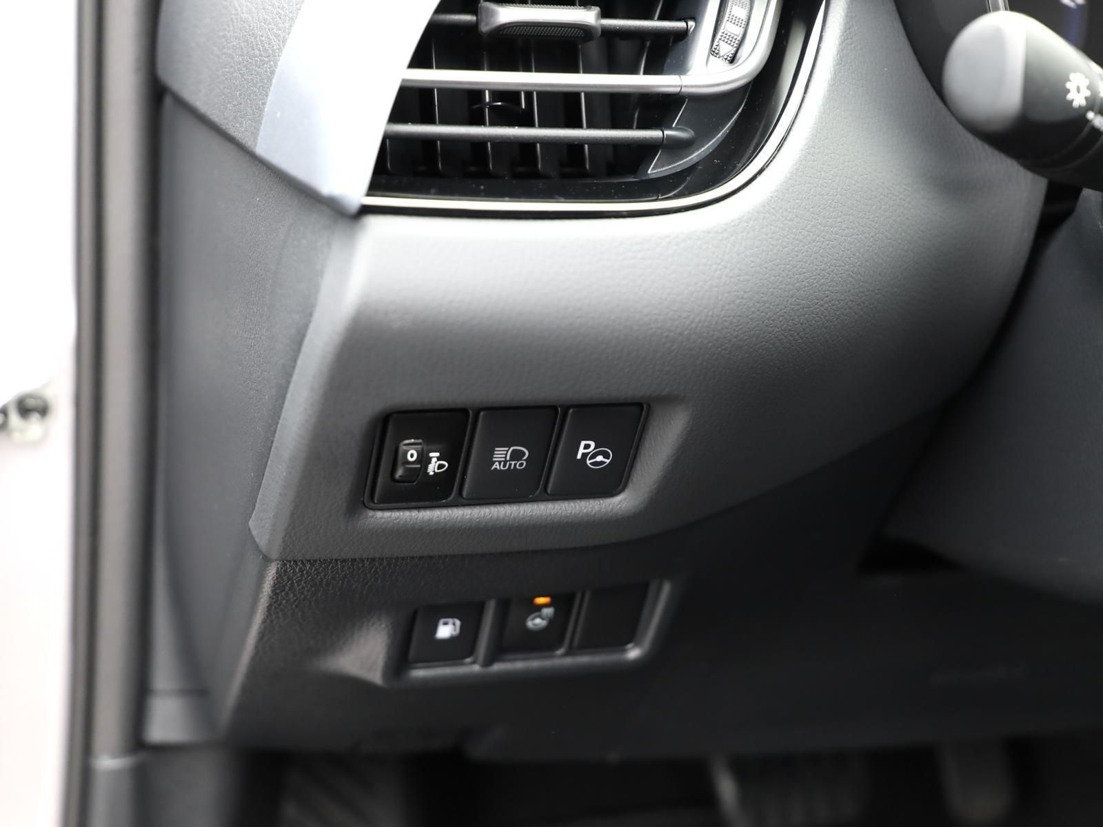 Toyota C-HR 2.0 Hybrid - Samsaru's Car Outlet
