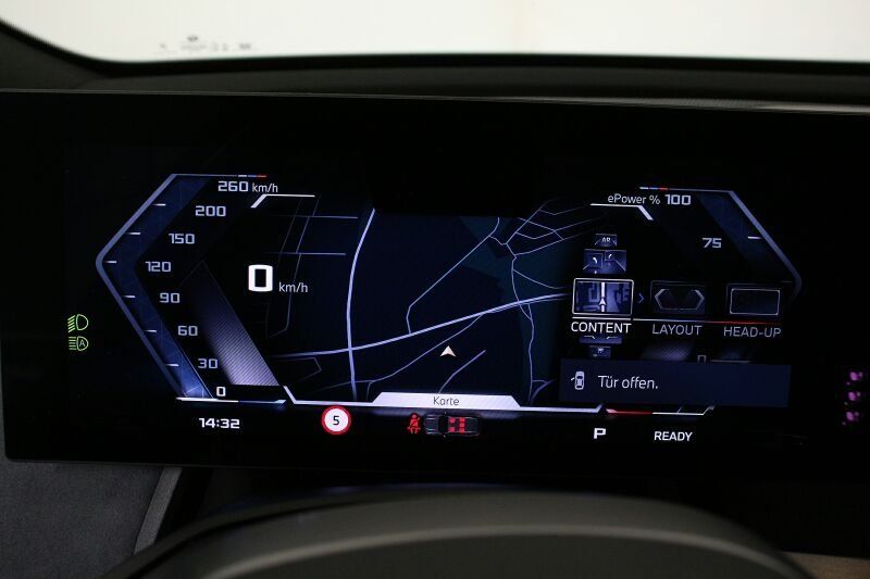 BMW iX M70 xDrive NP 144055.- AHK Pano B&W HuD ACC