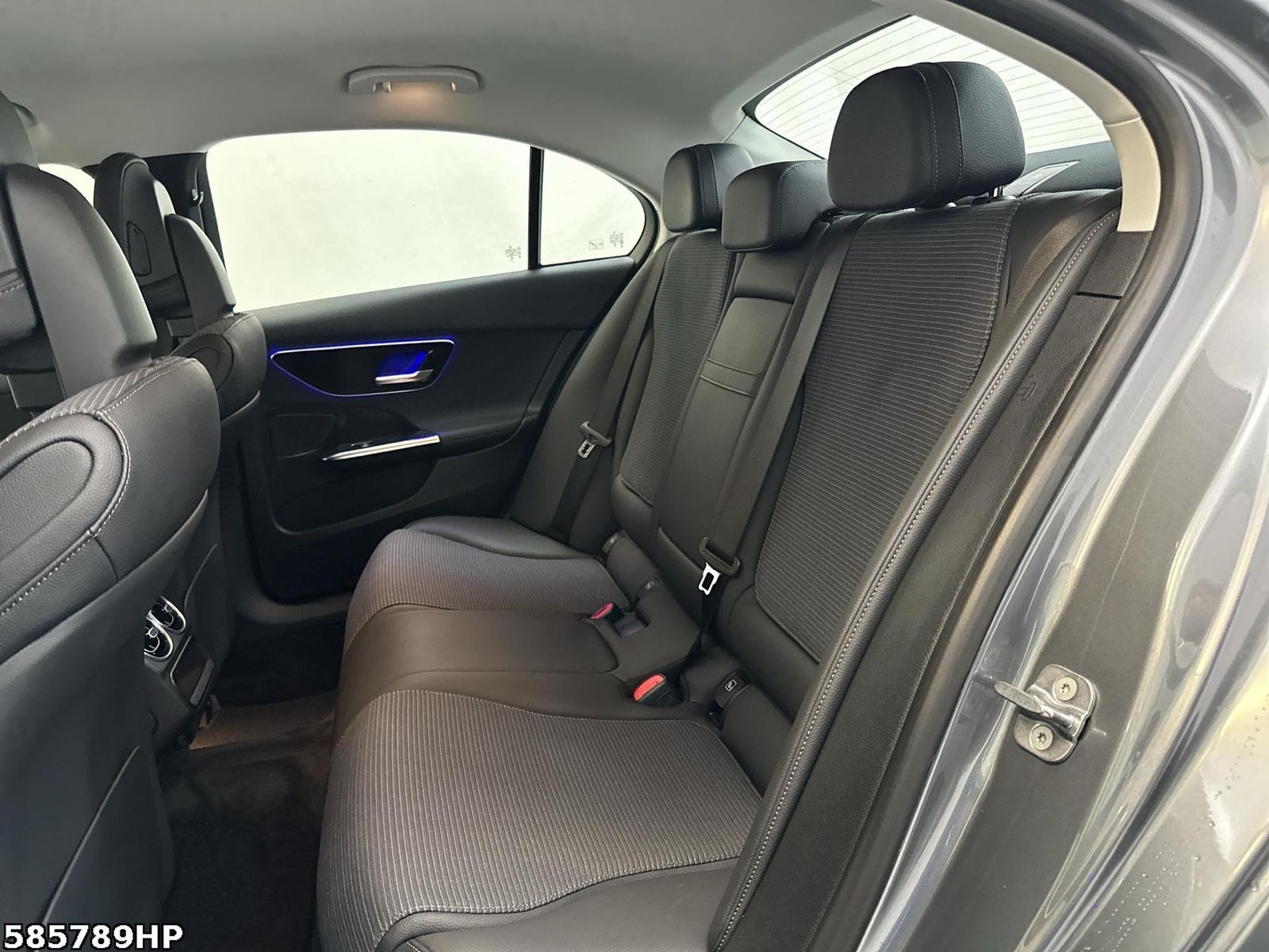 Mercedes-Benz C 180 Avantgarde - Samsaru's Car Outlet