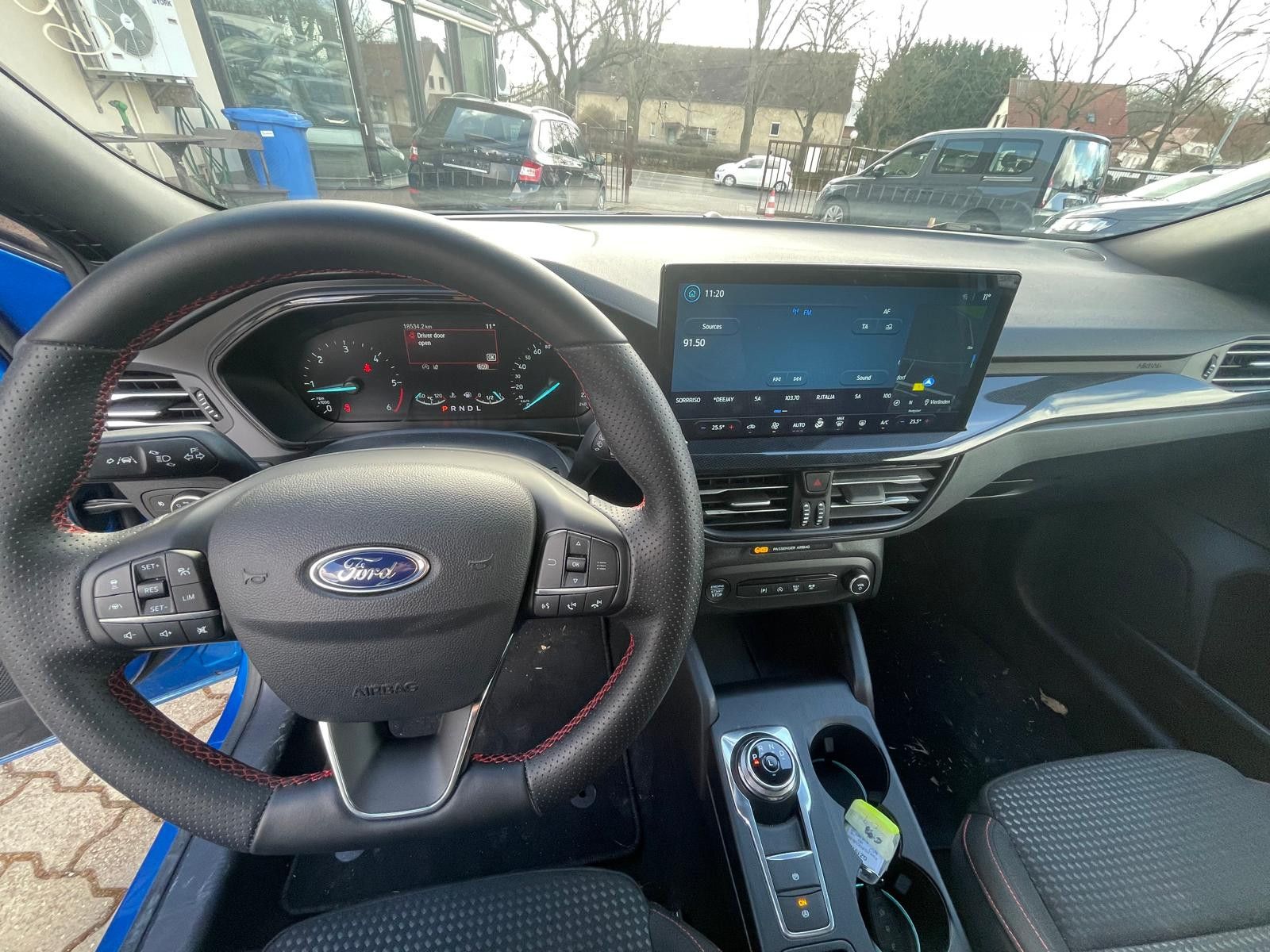 Ford Focus Turnier ST-Line 1.5 Autom,Navi,ALU,Allwett