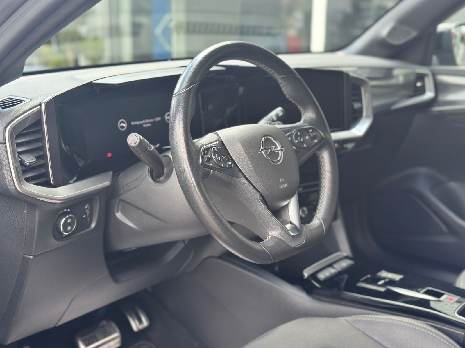 Opel Mokka Ultimate - Samsaru's Car Outlet