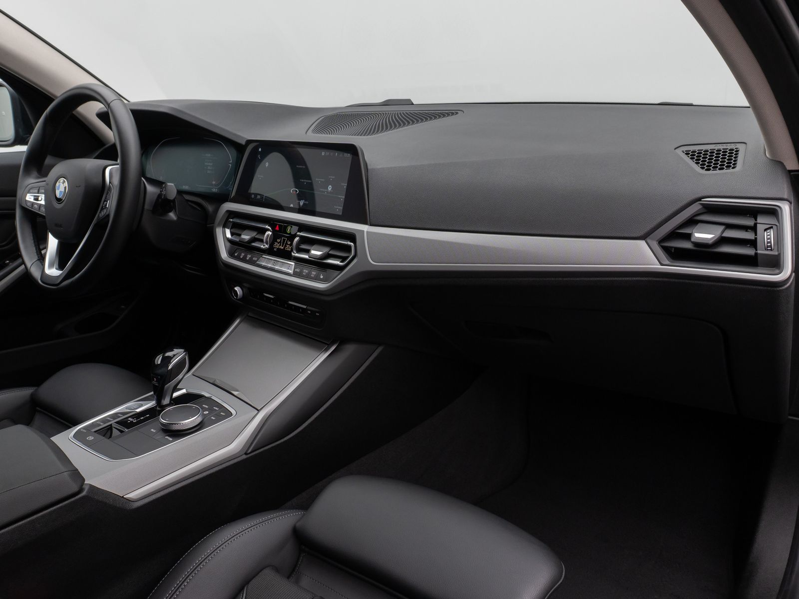 BMW 320d Sport - Samsaru's Car Outlet