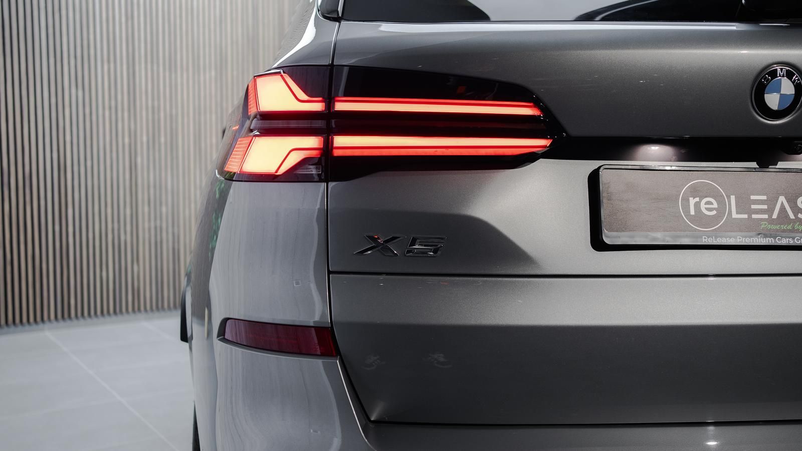 BMW X5 xDrive30d M-Sport HuD AHK 360 Luft H&K Softcl