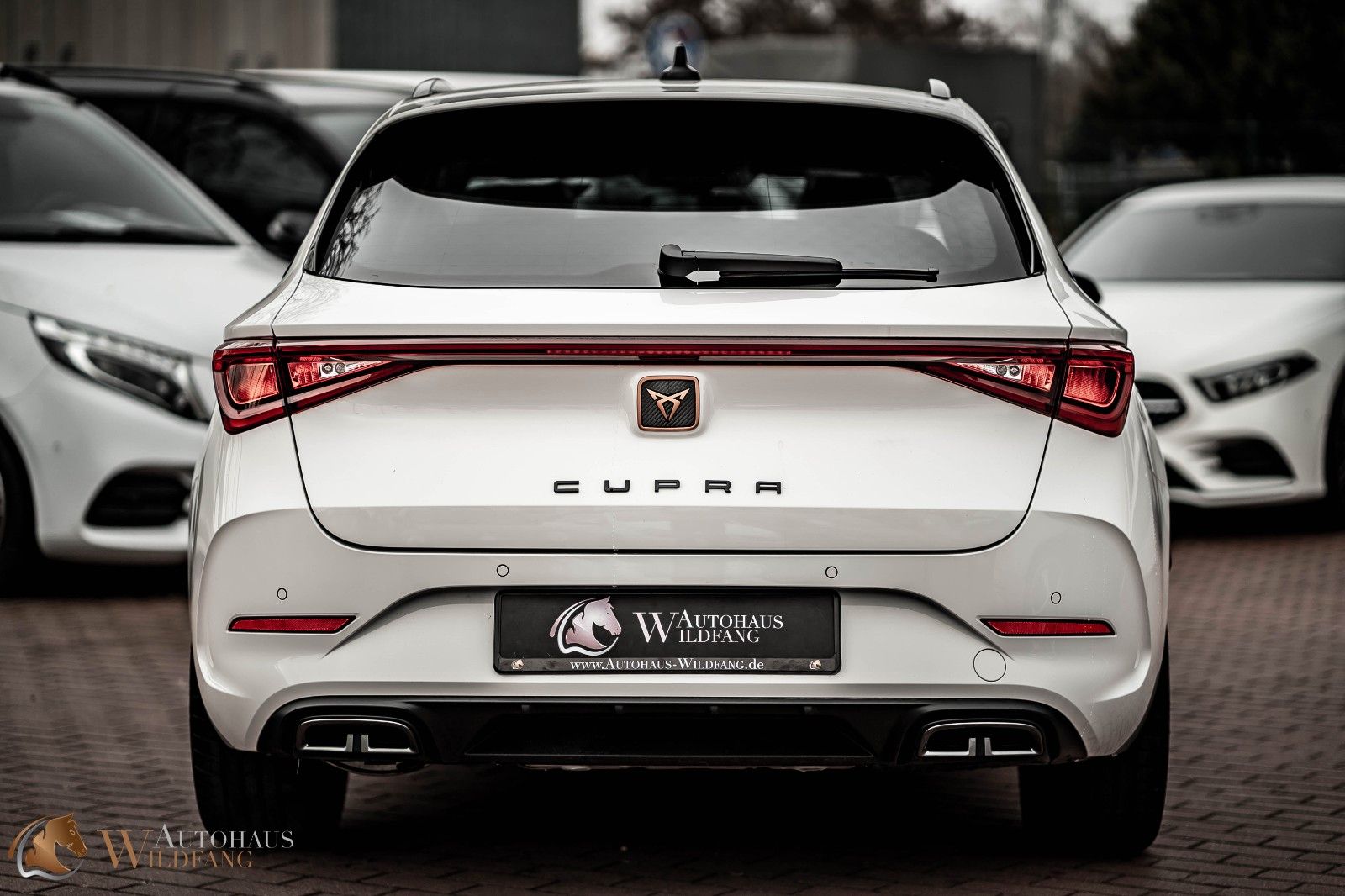 Cupra Leon SB 1.5 eTSI DSG - Samsaru's Car Outlet