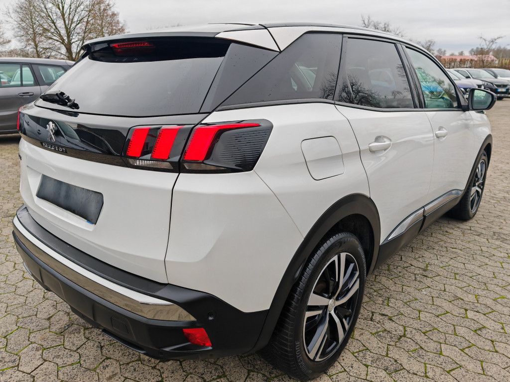 Peugeot 3008 BlueHDI 130 EAT8 ALLURE - Samsaru's Car Outlet