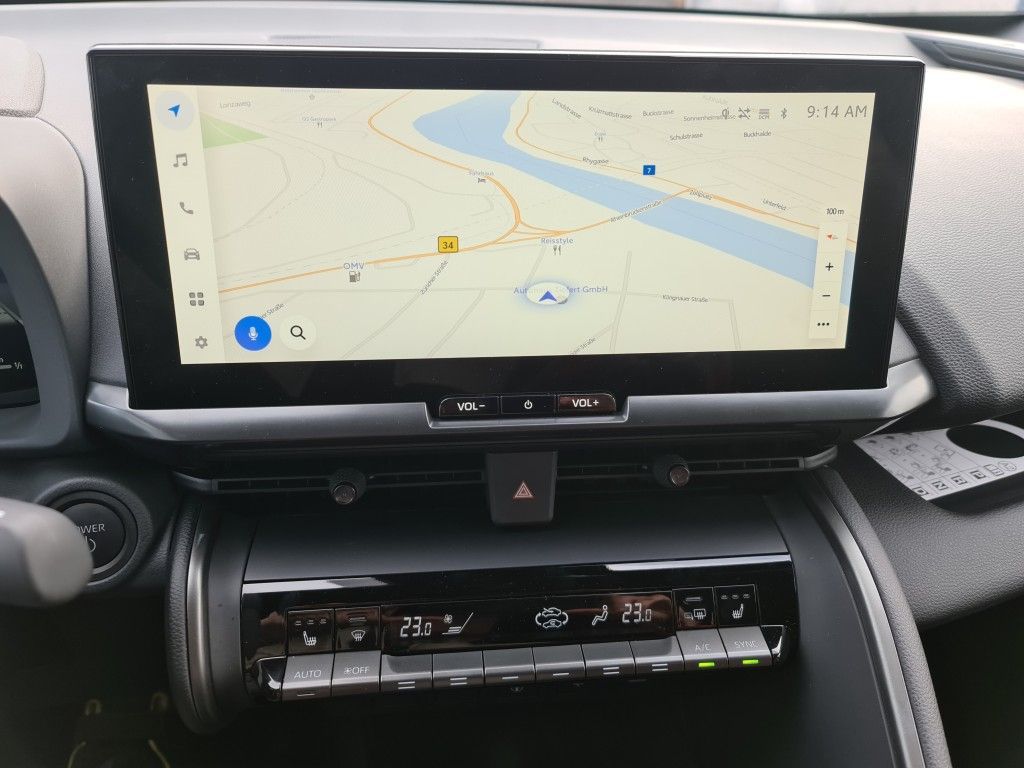 Toyota C-HR 1.8 Hybrid - Samsaru's Car Outlet
