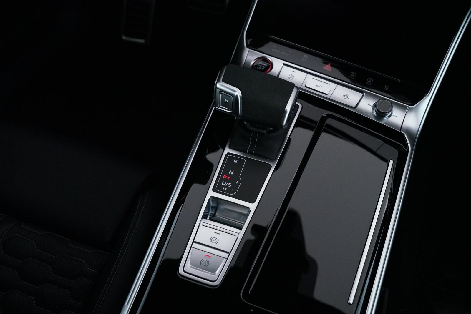 Audi RS6 EINZIGARTIGE AUSSTATTUNG AUDI EXCLUSIVEuvm