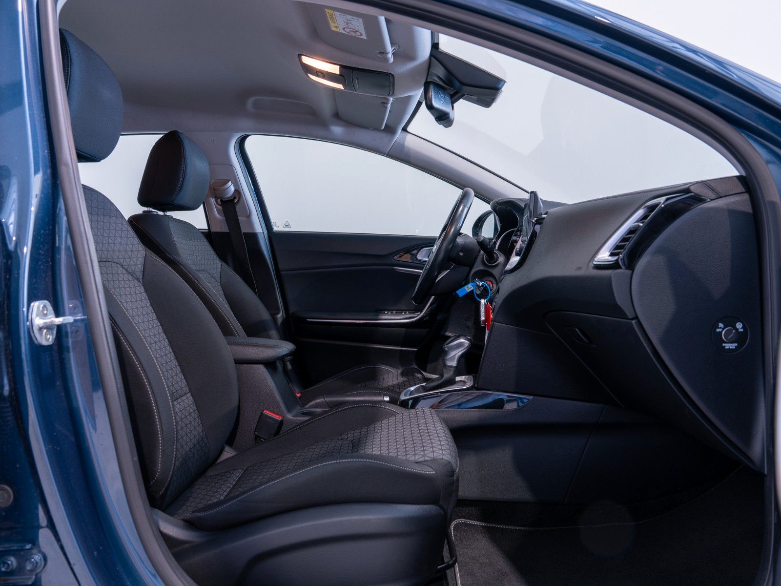 Kia Ceed Vision - Samsaru's Car Outlet