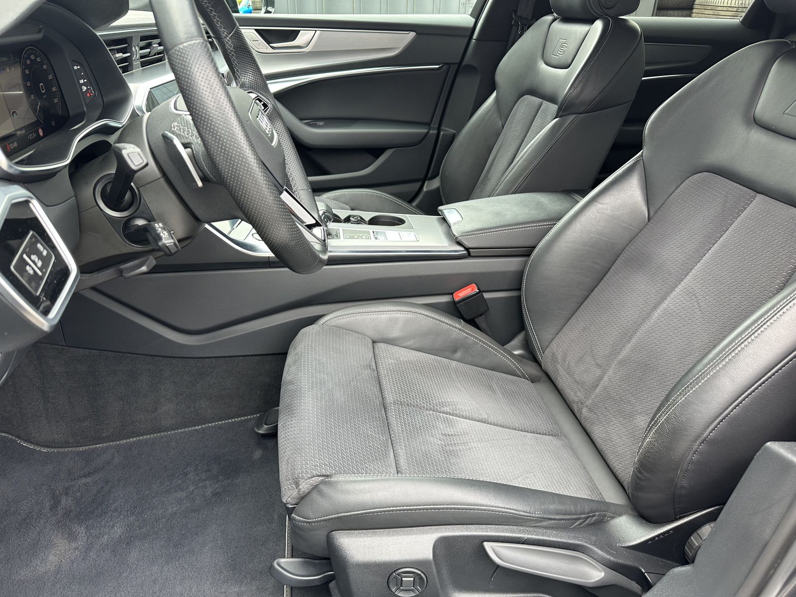 Audi A6 Avant 55 TFSI e Qu S-Line NAV+MATRIX+AHK+20ZO