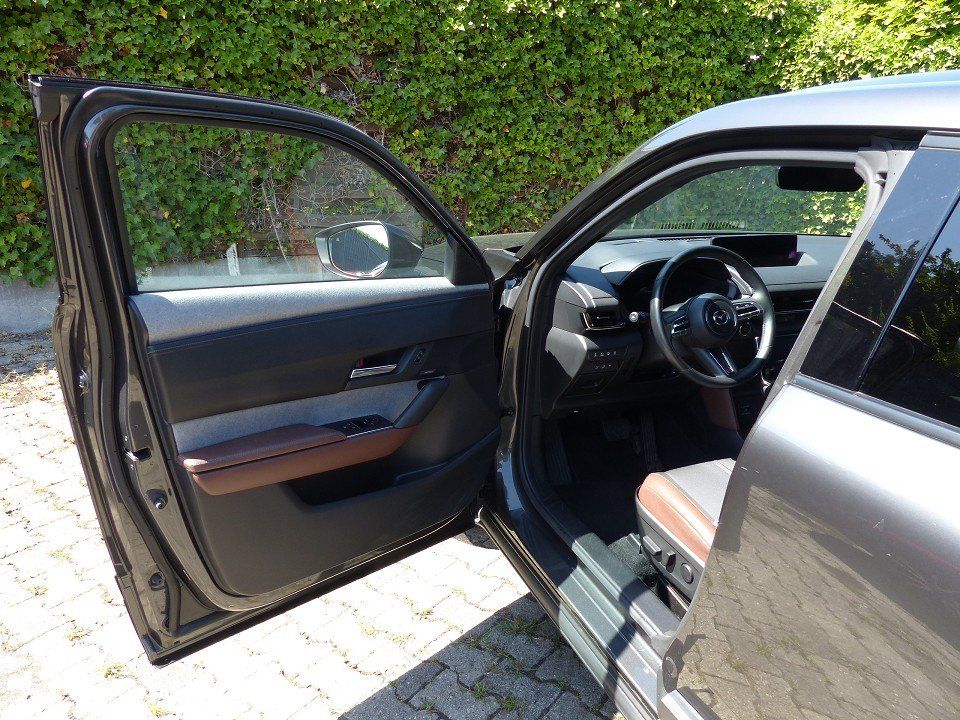 Mazda MX-30 e-SKYACTIV 145PS KOMFORT-PAKET + PREMIUM-P