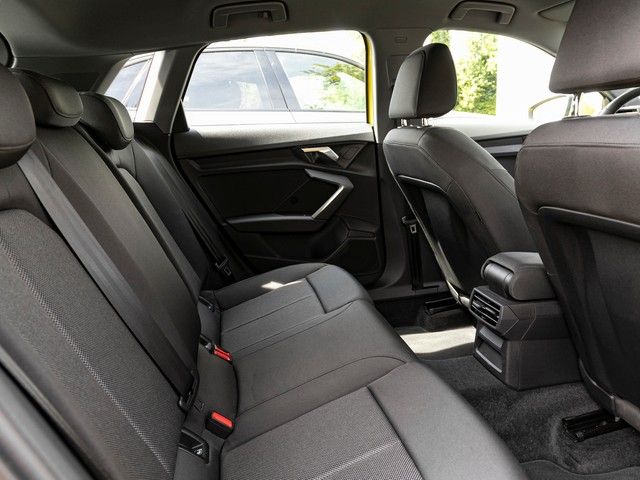 Audi A3 Sportback 35 TDI Advanced AHK LED HuD Klima G