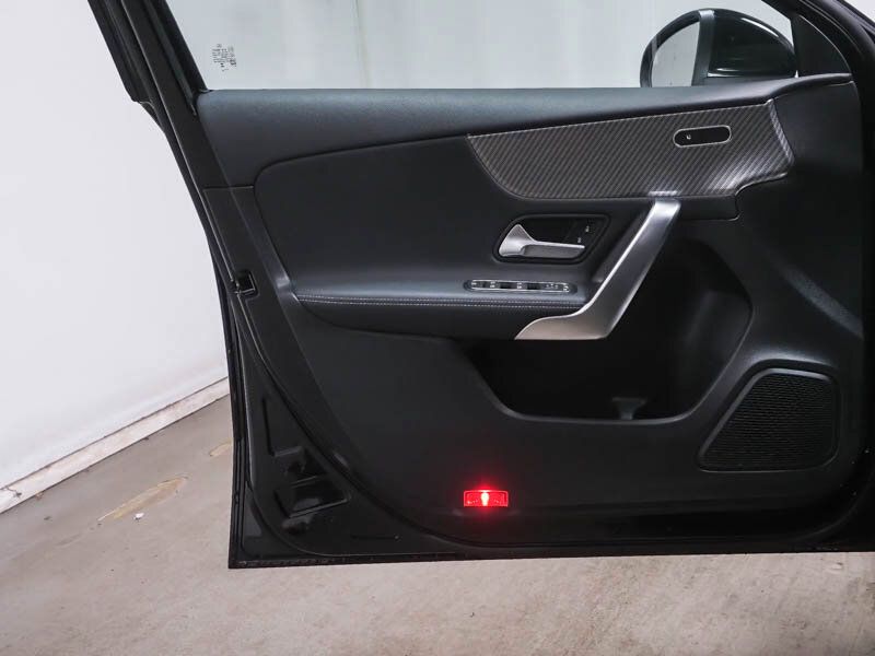 Mercedes-Benz A 180 PROGRESSIVE - Samsaru's Car Outlet