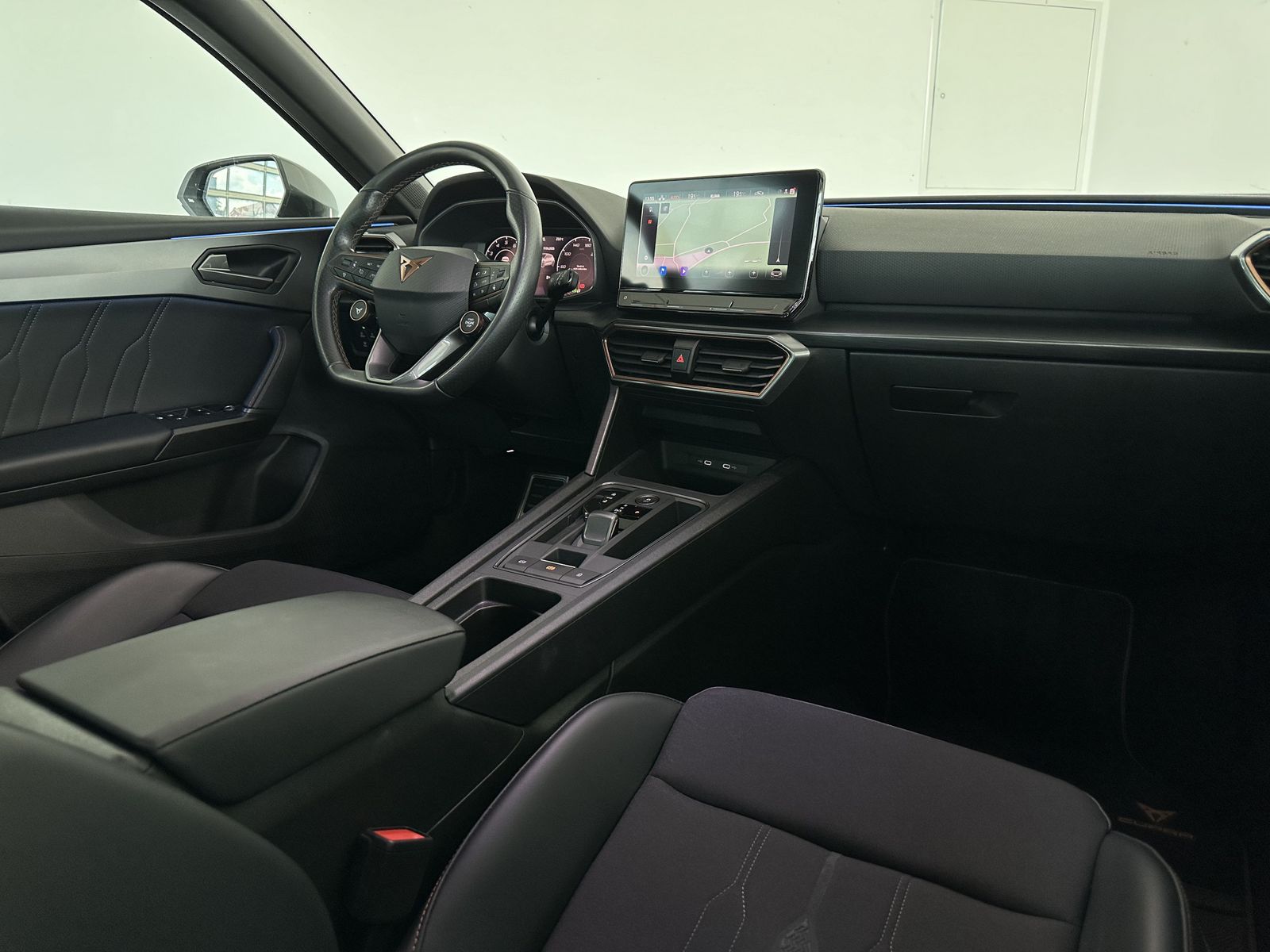 Cupra Leon VZ 2.0 TSI - Samsaru's Car Outlet