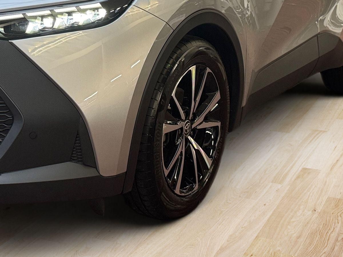 Toyota C-HR 1.8 Hybrid Team D + Technik-Paket el.Heckkl