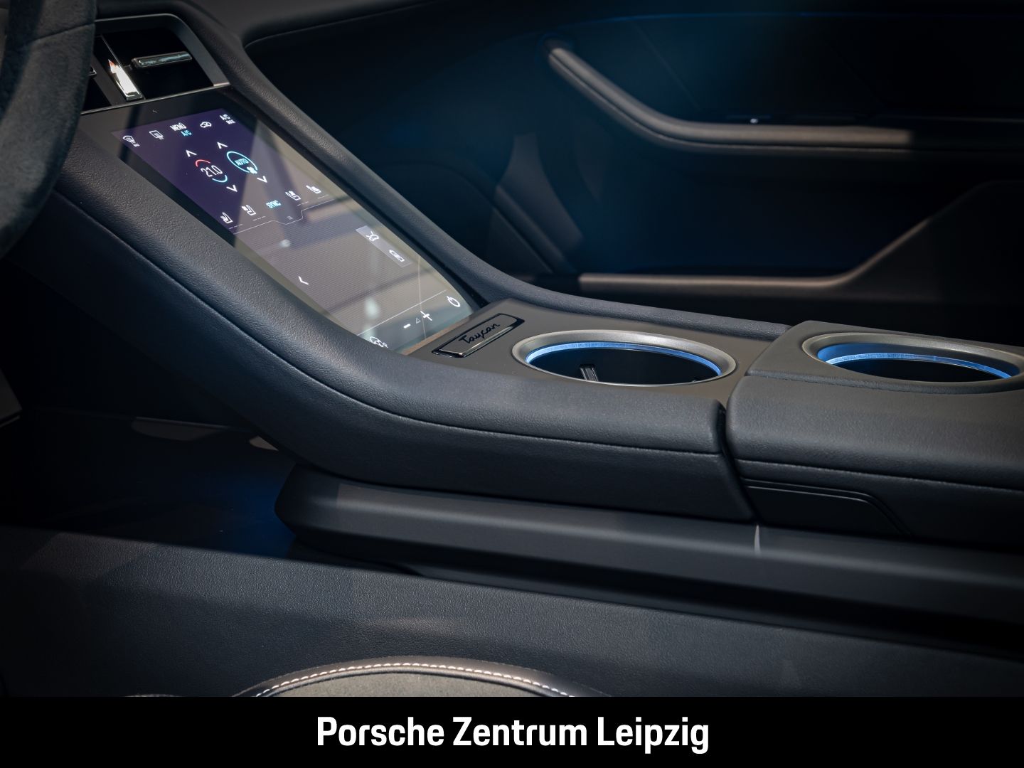 Porsche Taycan 4 Massage Sitzlüftung Bose ACC SportChron