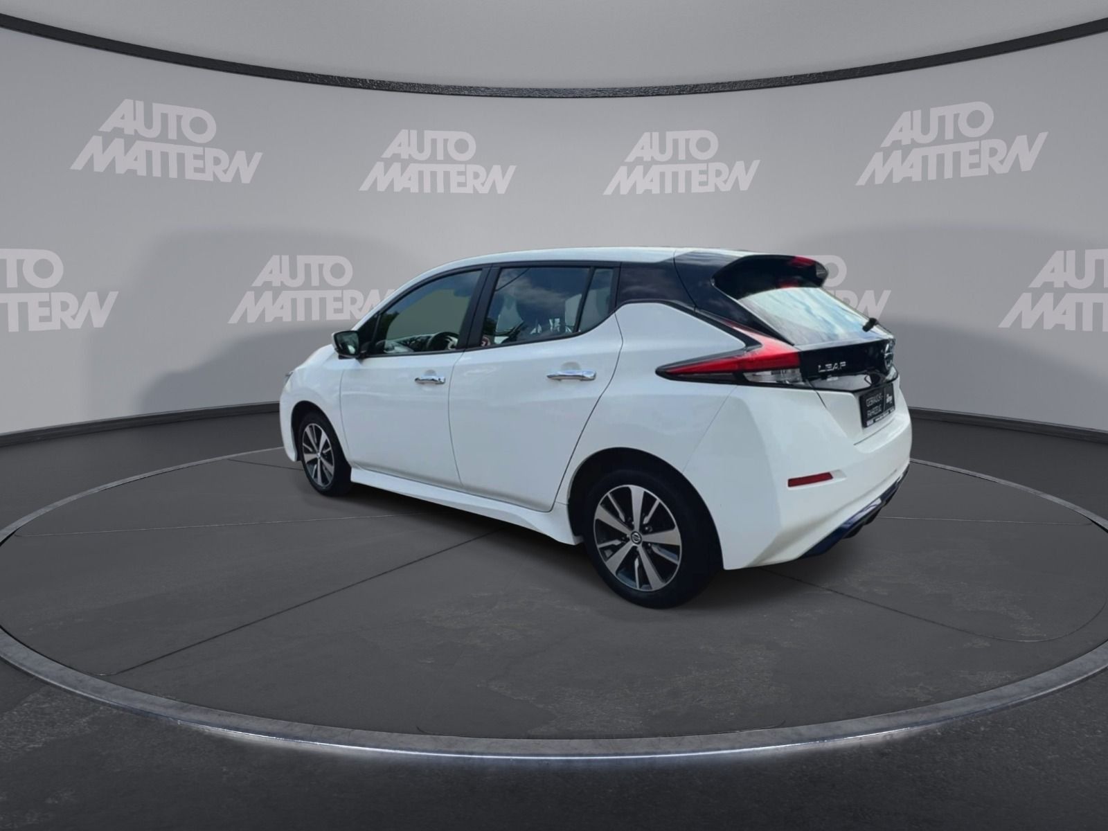 Nissan Leaf Acenta - Samsaru's Car Outlet