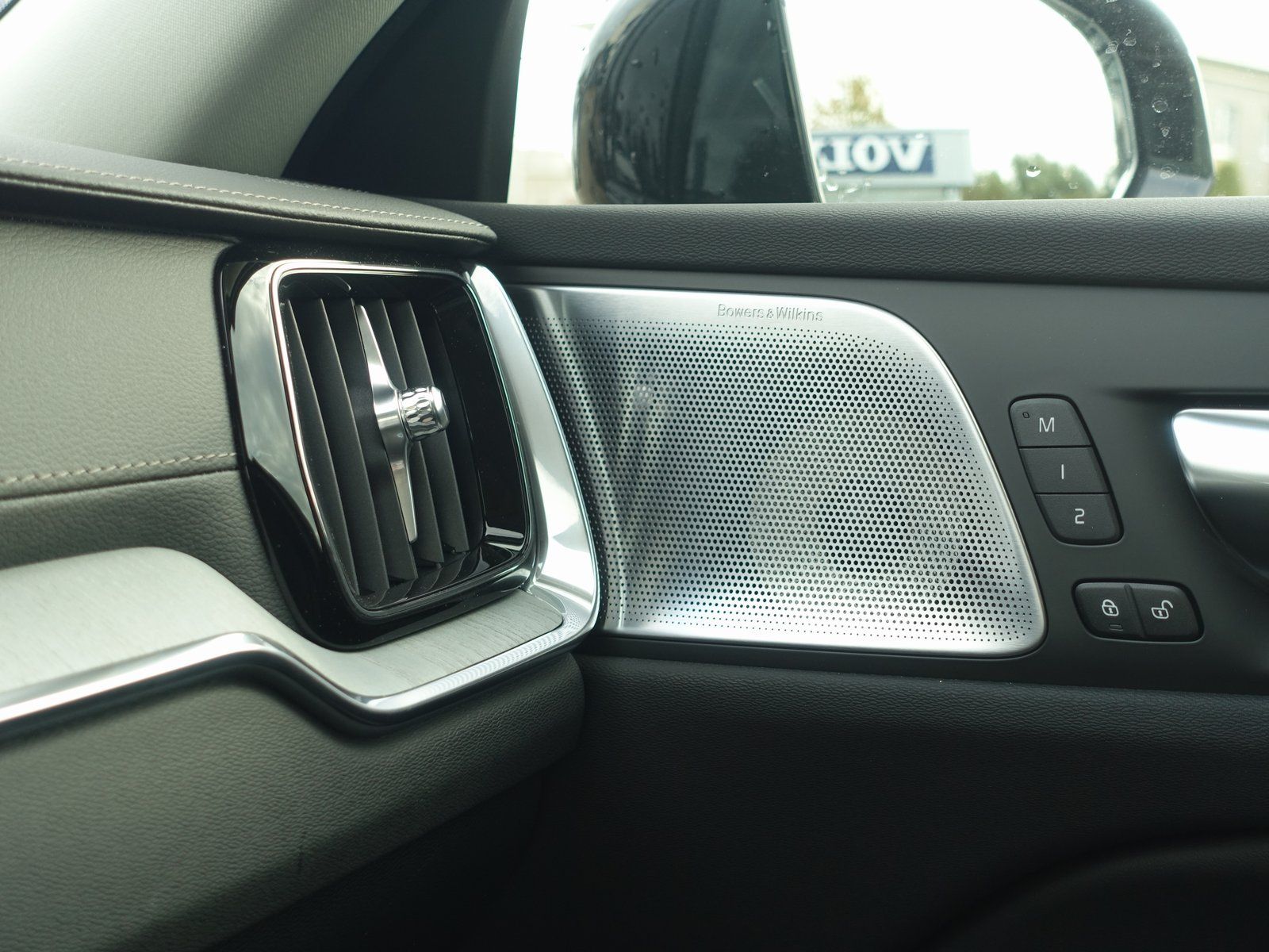 Volvo V60 Ultra T6 AWD Plug-in Hybrid/AHK/B&W/360°Cam