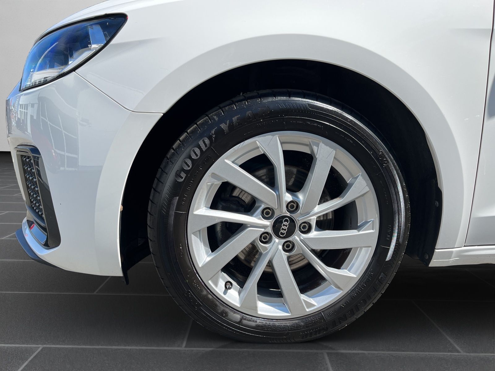 Audi A1 Sportback Advanced 30 TFSI - Samsaru's Car Outlet