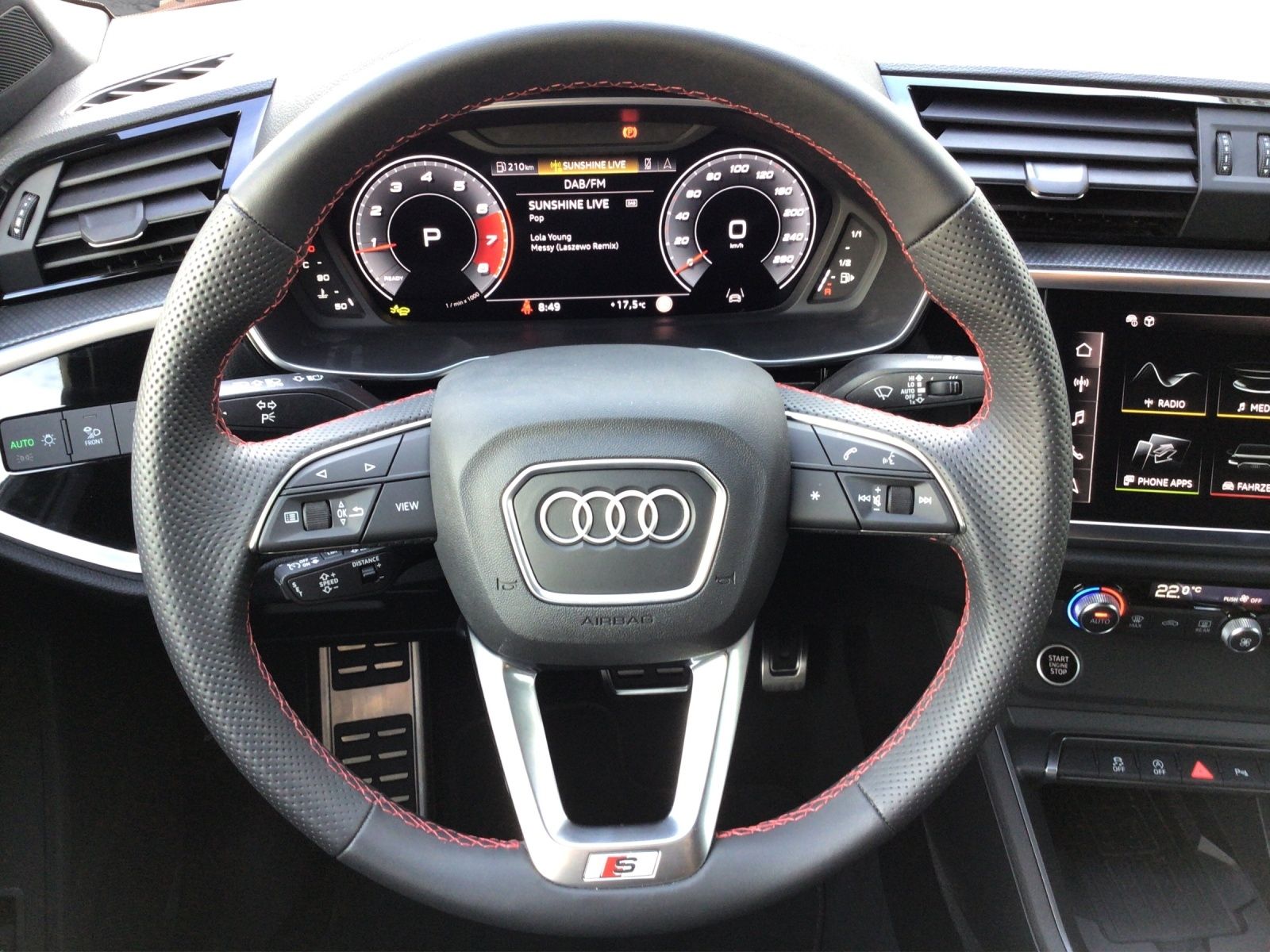 Audi Q3 advanced 40 TFSI S tronic quattro - Samsaru's Car Outlet
