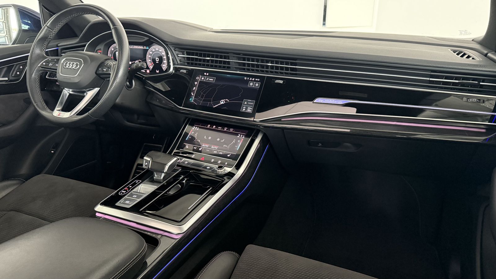 Audi Q8 50 TDI Q|S LINE - Samsaru's Car Outlet