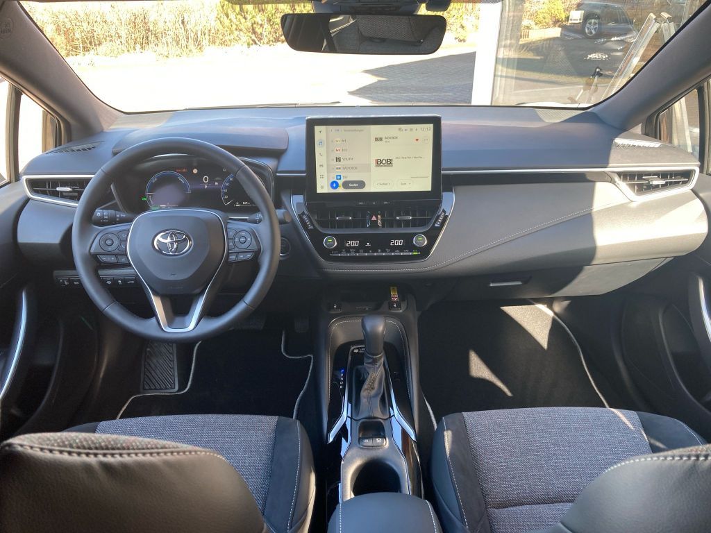 Toyota Corolla 1.8 Hybrid Touring Sports Teamplayer