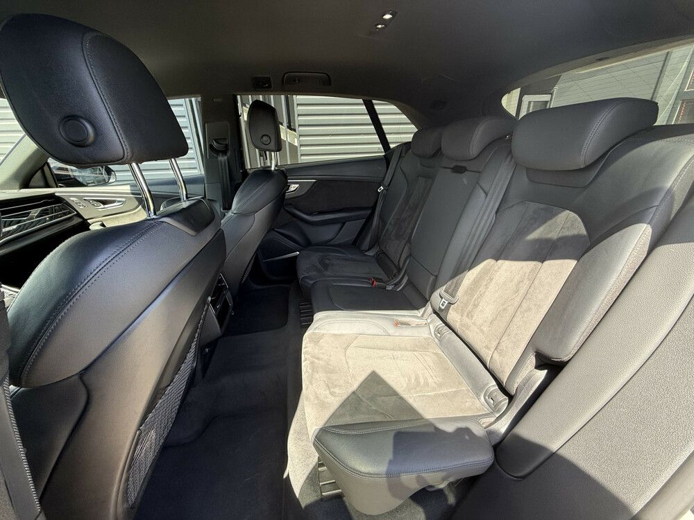 Audi RSQ8 AHK B&O Sport-AGA Matrix