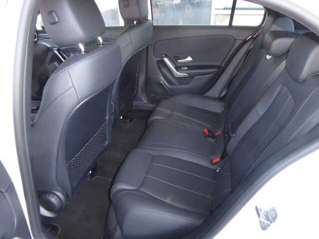 Mercedes-Benz A 200 d Progressive - Samsaru's Car Outlet