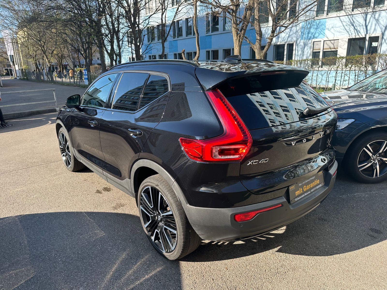 Volvo XC40 R-Design - Samsaru's Car Outlet