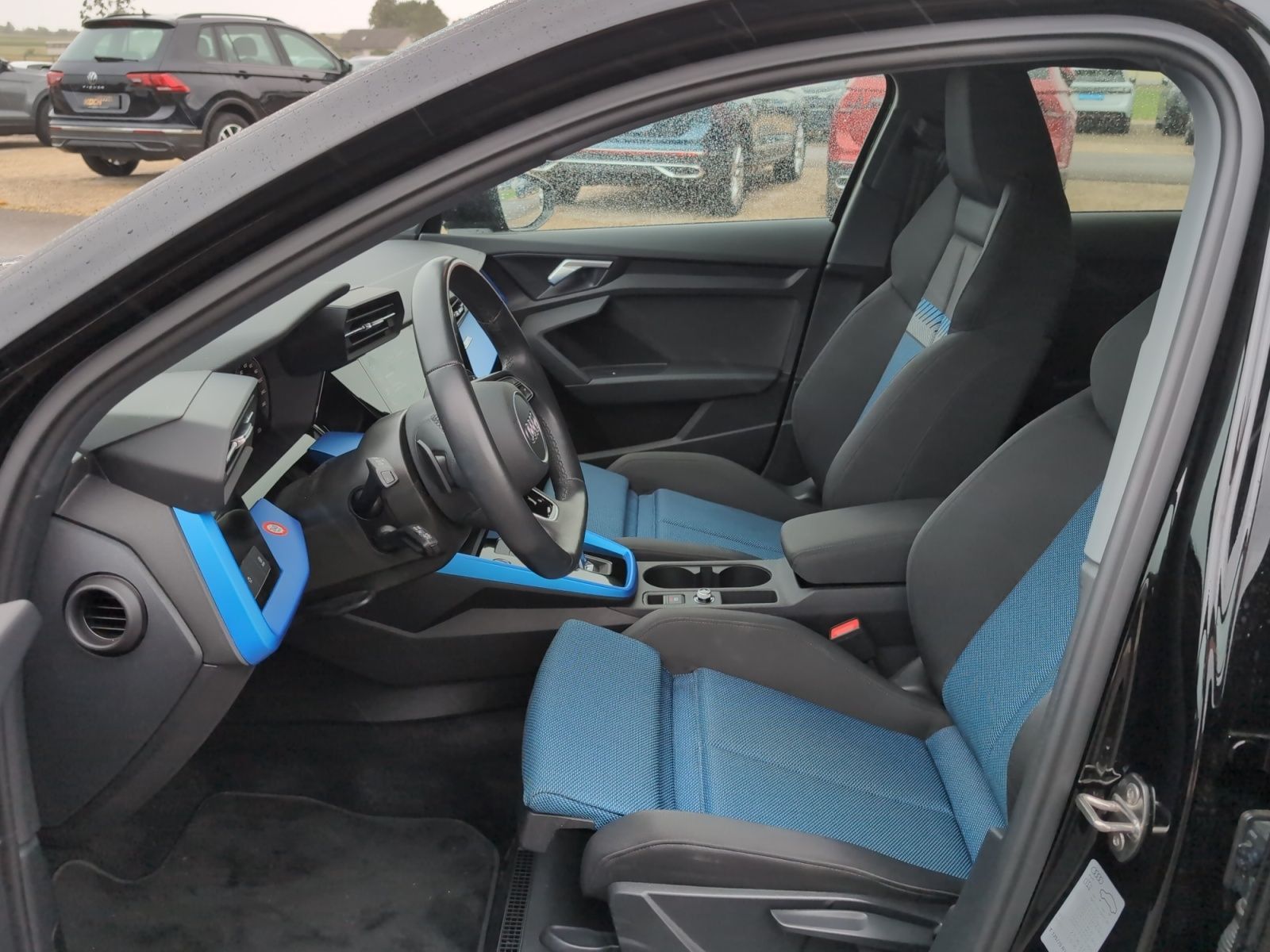 Audi A3 Sportback 30 TFSI S-Tronic Advanced, Sportsit