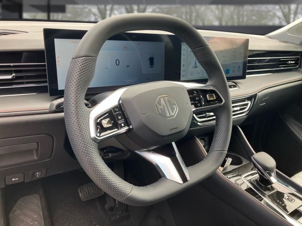 MG HS Luxury MY24 360 DISTR SPUR PDC SHZ