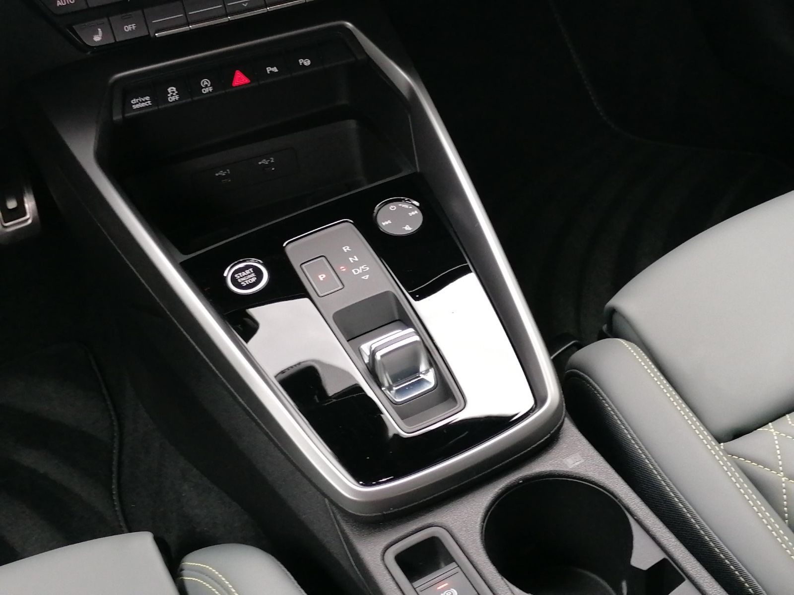 Audi A3 Sportback 35 TFSI S line - Samsaru's Car Outlet
