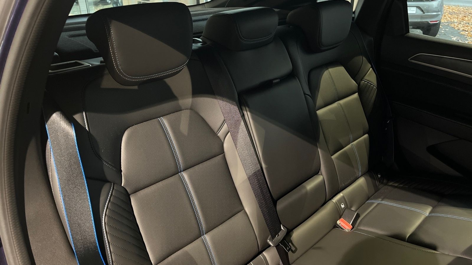Renault Arkana ESPRIT ALPINE Full Hybrid - Samsaru's Car Outlet
