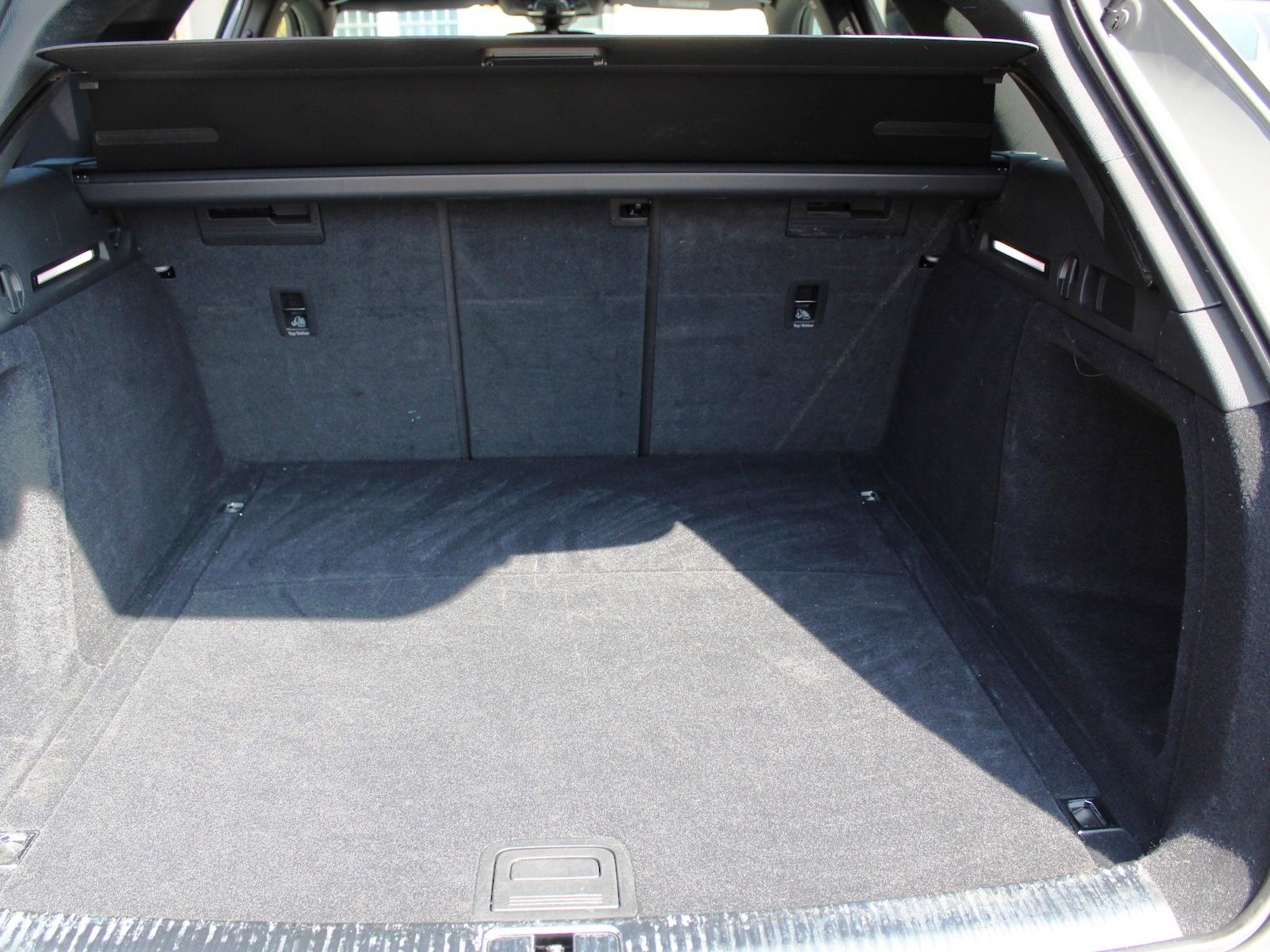 Audi A4 35 TFSI S line - Samsaru's Car Outlet