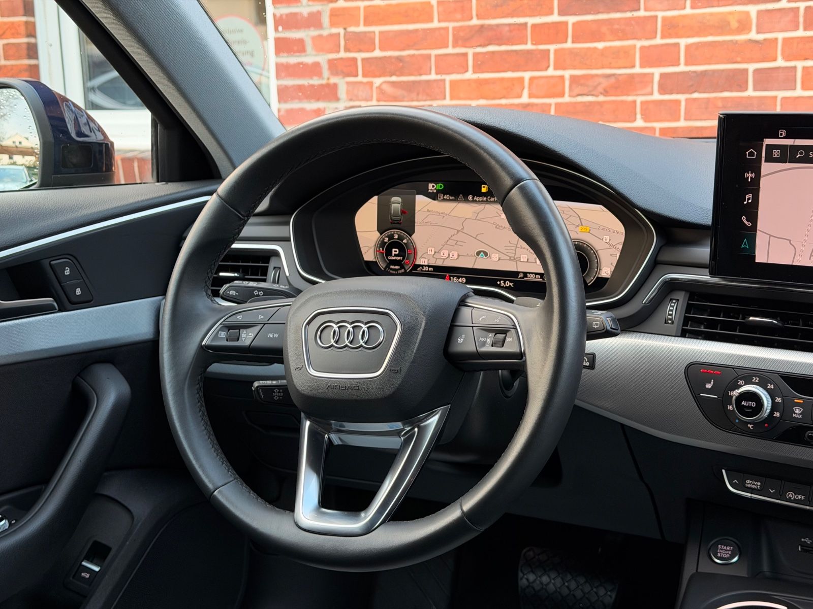 Audi A4 Avant 40 TDI quattro*AHK/HEAD-UP/KAMERA/SHZ*