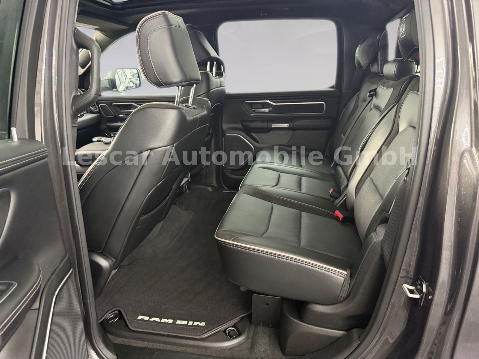 Dodge RAM 1500 Laramie Pick Up