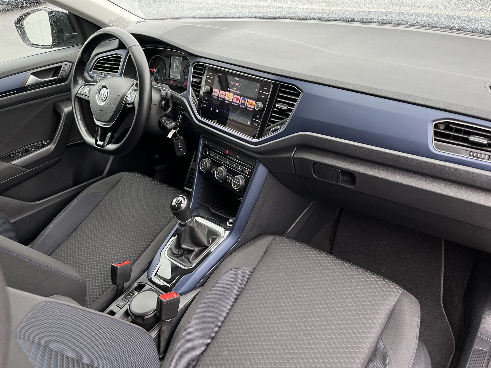 Volkswagen T-Roc 1.6 TDI UNITED - Samsaru's Car Outlet