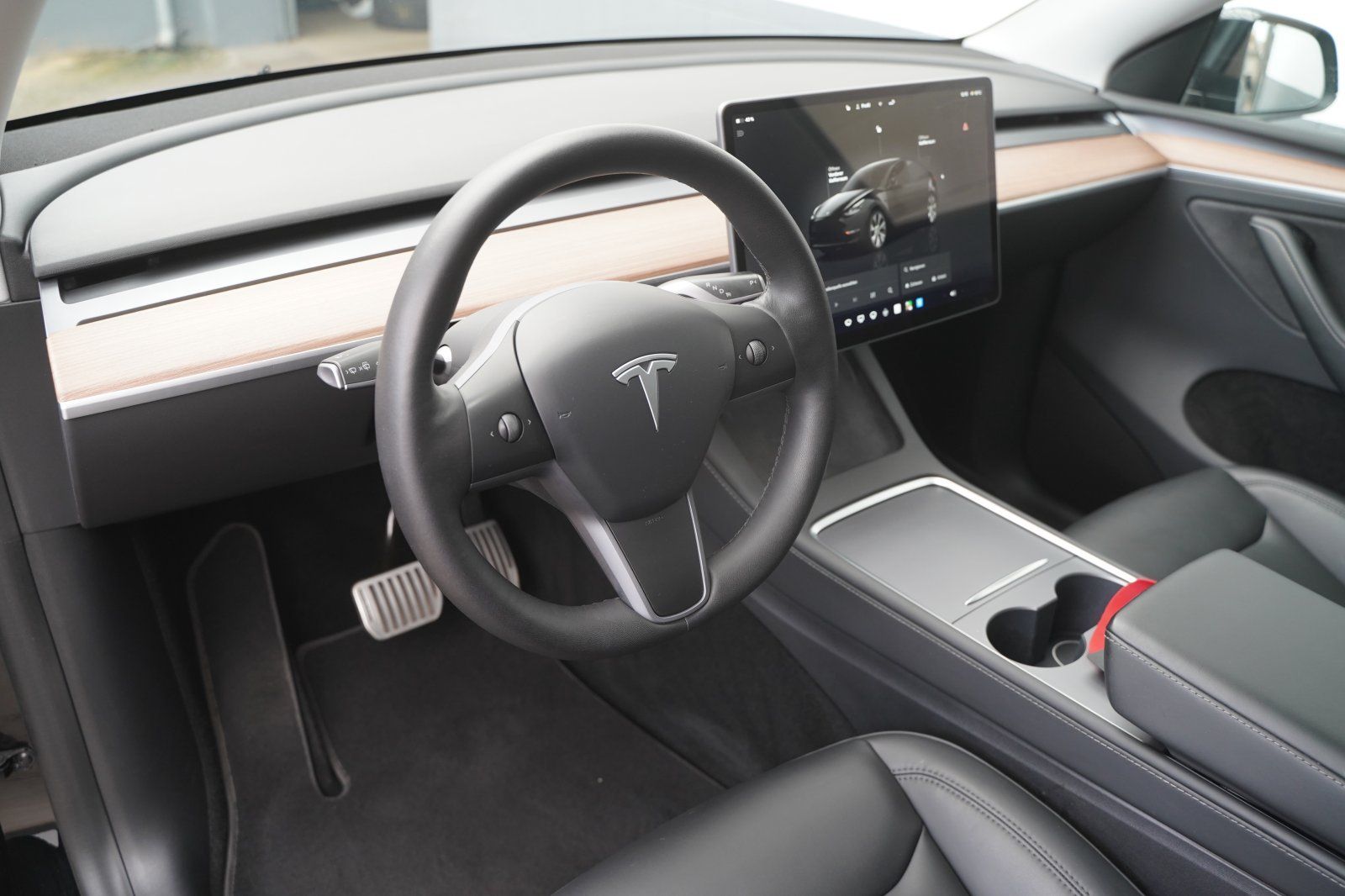 Tesla Model Y Long Range AWD *AHK*Mwst. ausweisbar*