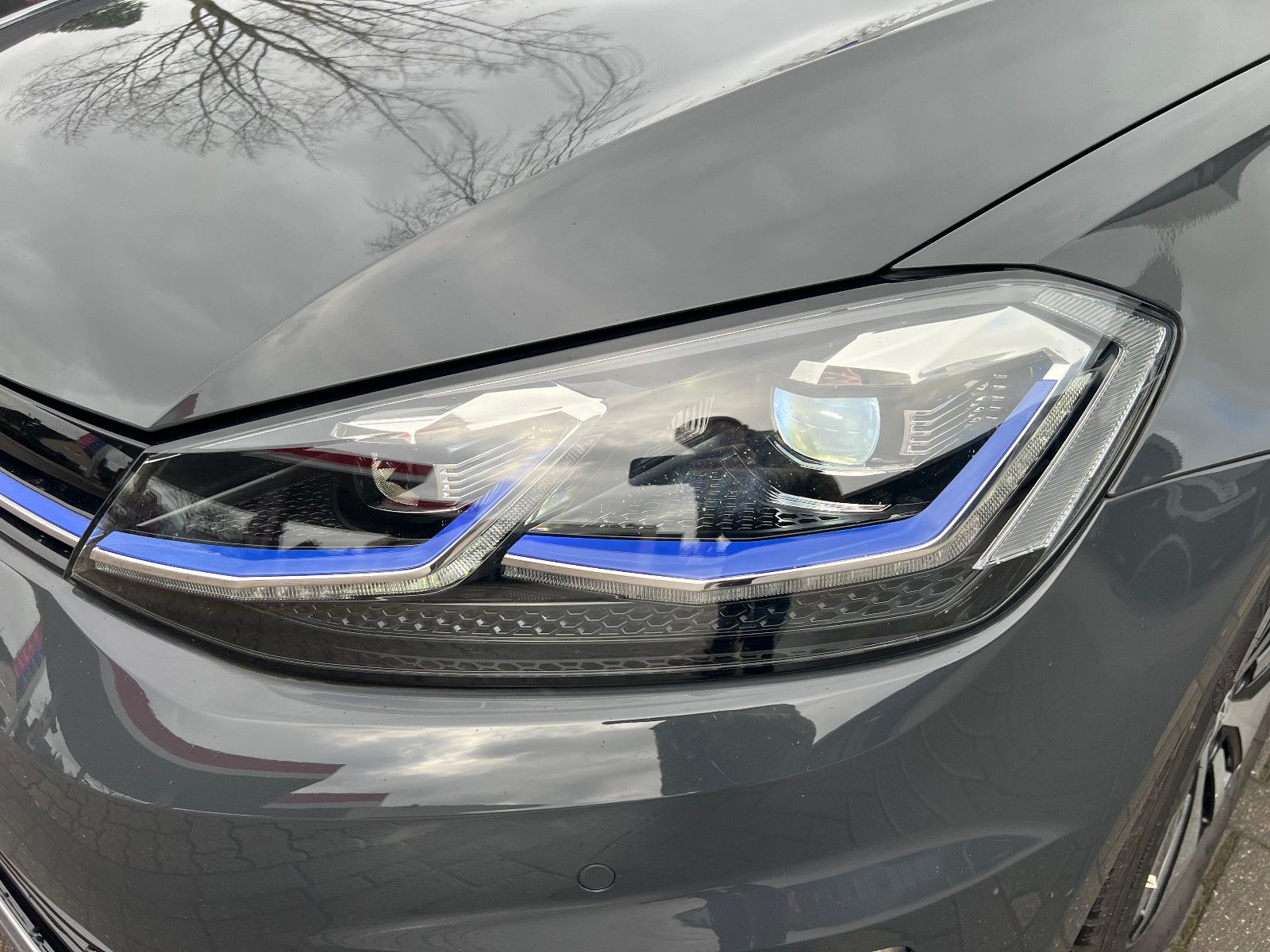 Volkswagen Golf VII e-Golf - Samsaru's Car Outlet