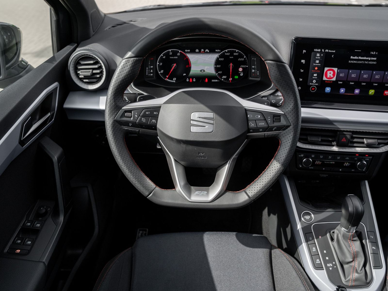 Seat ARONA FR 1.0 TSI DSG AHK Kam. Navi Virtual ACC
